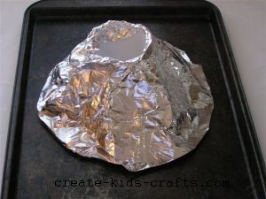 playdough volcano: create-kids-crafts.com